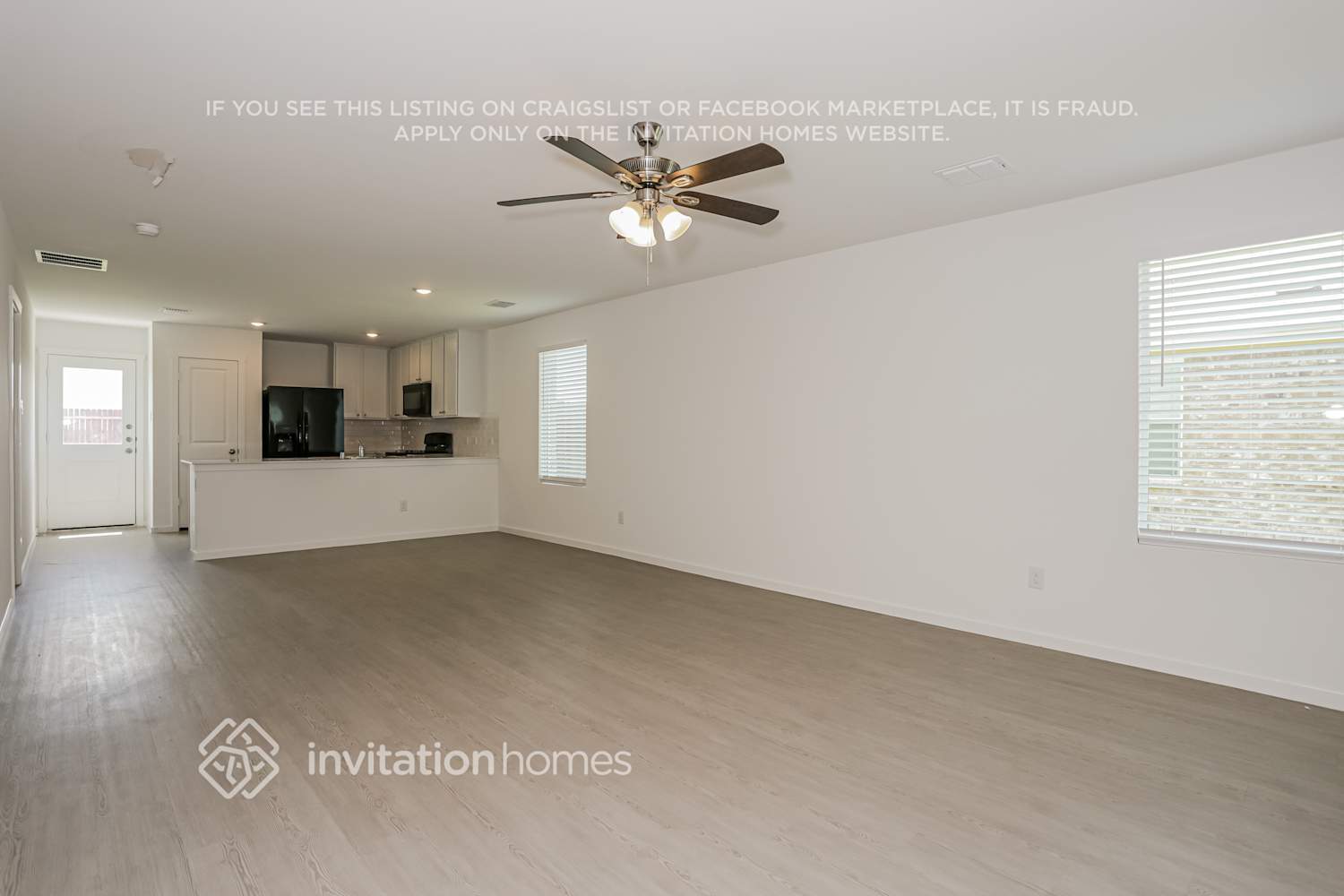 Building Photo - 935 Carrick Dr