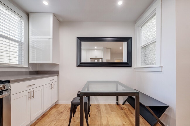 Building Photo - 39 Rosemont Pl