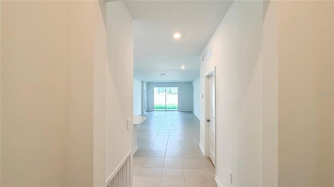 Building Photo - 5177 Green Belt Dr