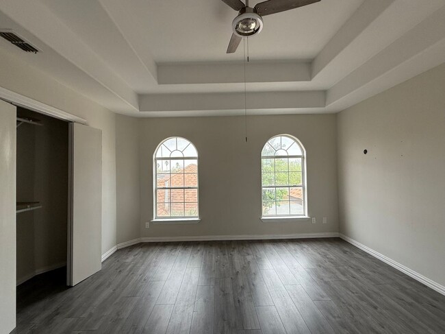 Building Photo - 421 Richmond Dr