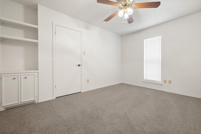 Building Photo - 3513 103rd St