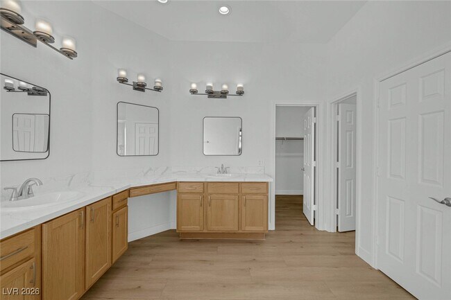 Building Photo - 3492 Hawksbeard Ct