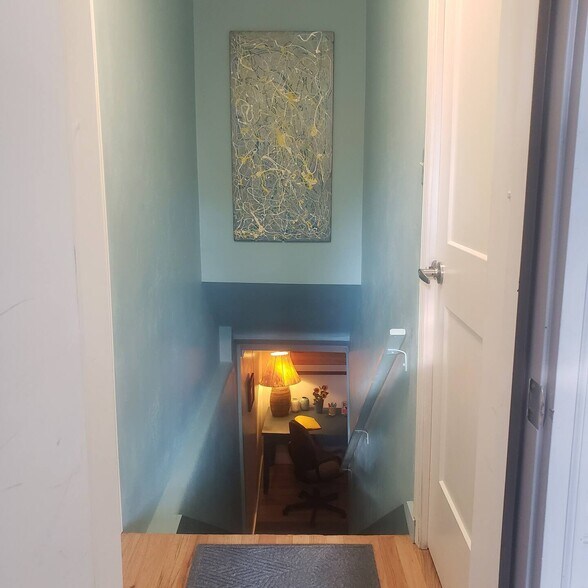 Building Photo - 3266 Jay St