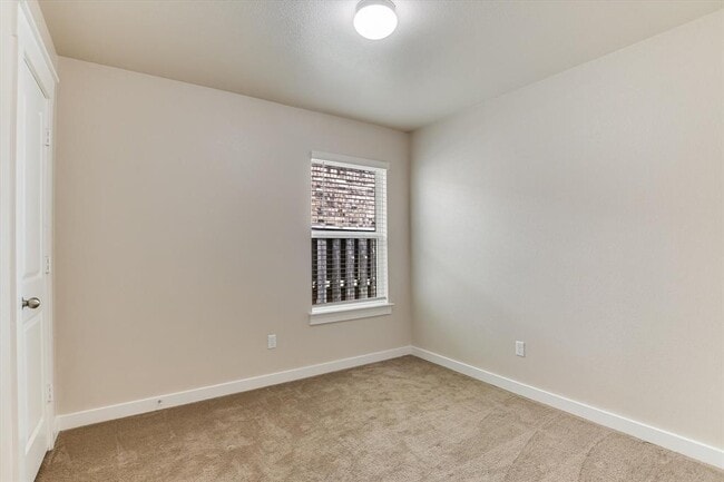 Building Photo - 1304 Salt Lick Dr