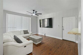 Building Photo - 2120 W Preserve Way