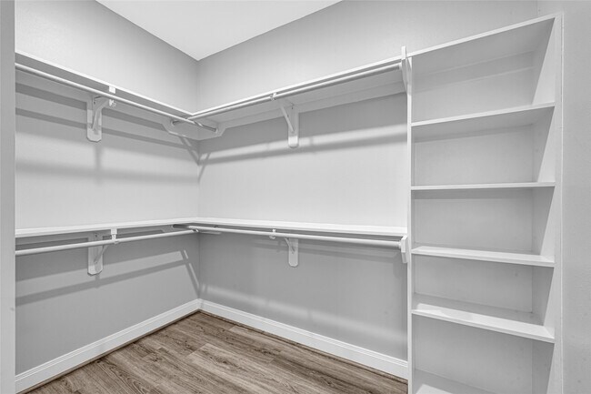 Building Photo - 15914 Tug Ct