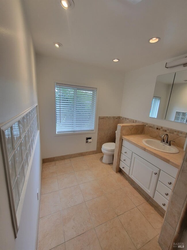 Building Photo - 346 Corte Madera Ave