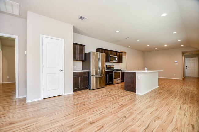 Building Photo - 22931 Berthoud Trl