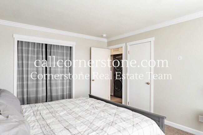 Building Photo - 6441 Cache Dr