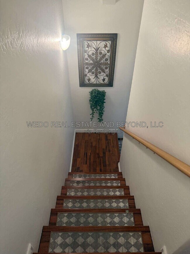 Building Photo - 2721 E Schiliro Cir