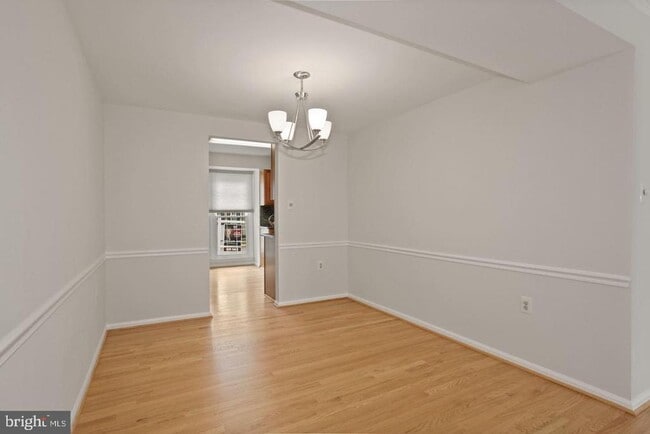 Building Photo - 6531 Kemper Lakes Ct