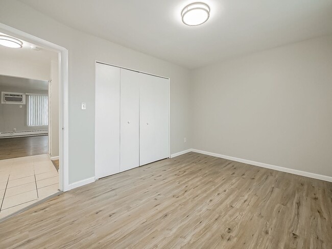 Building Photo - 1490 Nancywood Dr