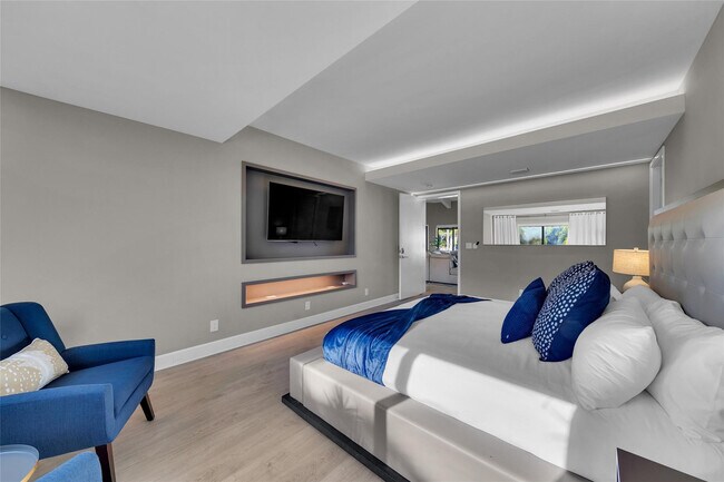 Building Photo - 616 Riviera Isle Dr