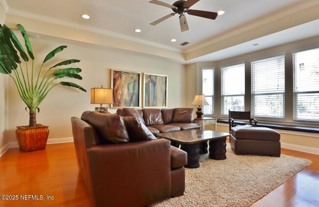 Building Photo - 1111 First St