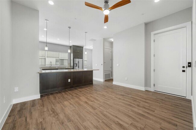 Building Photo - 4204 Elevator Dr