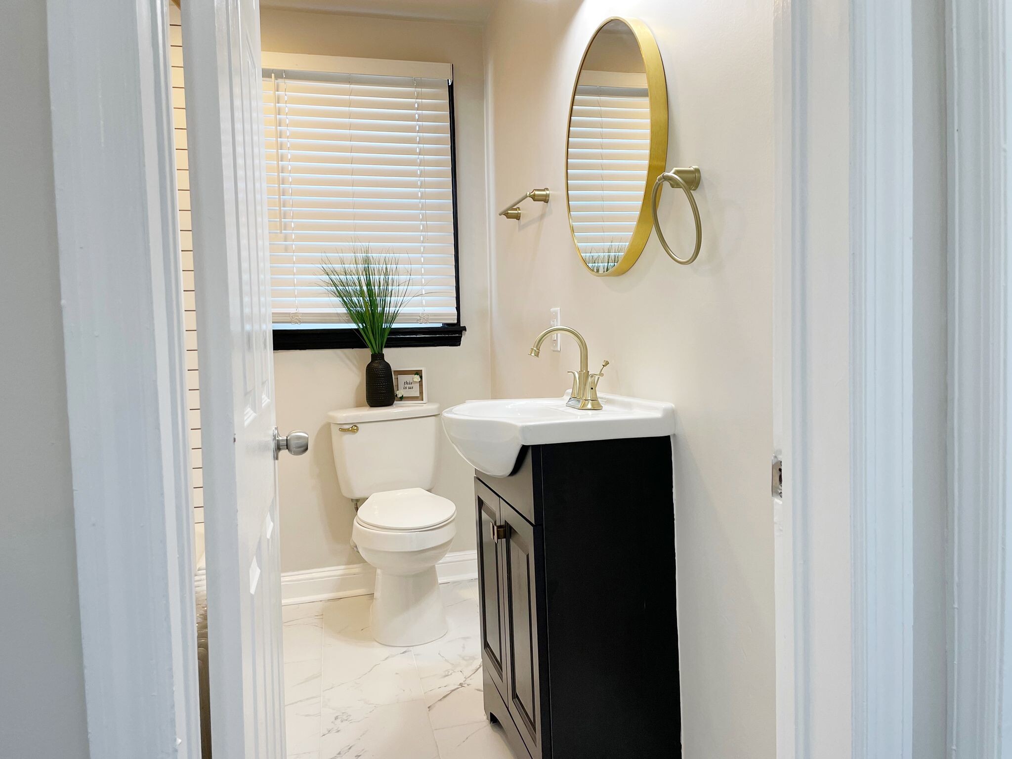 Building Photo - 500 5th St