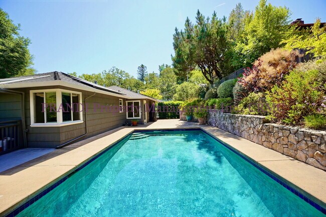 Building Photo - Stunning Seminary Gem, Modern Finishes & P...