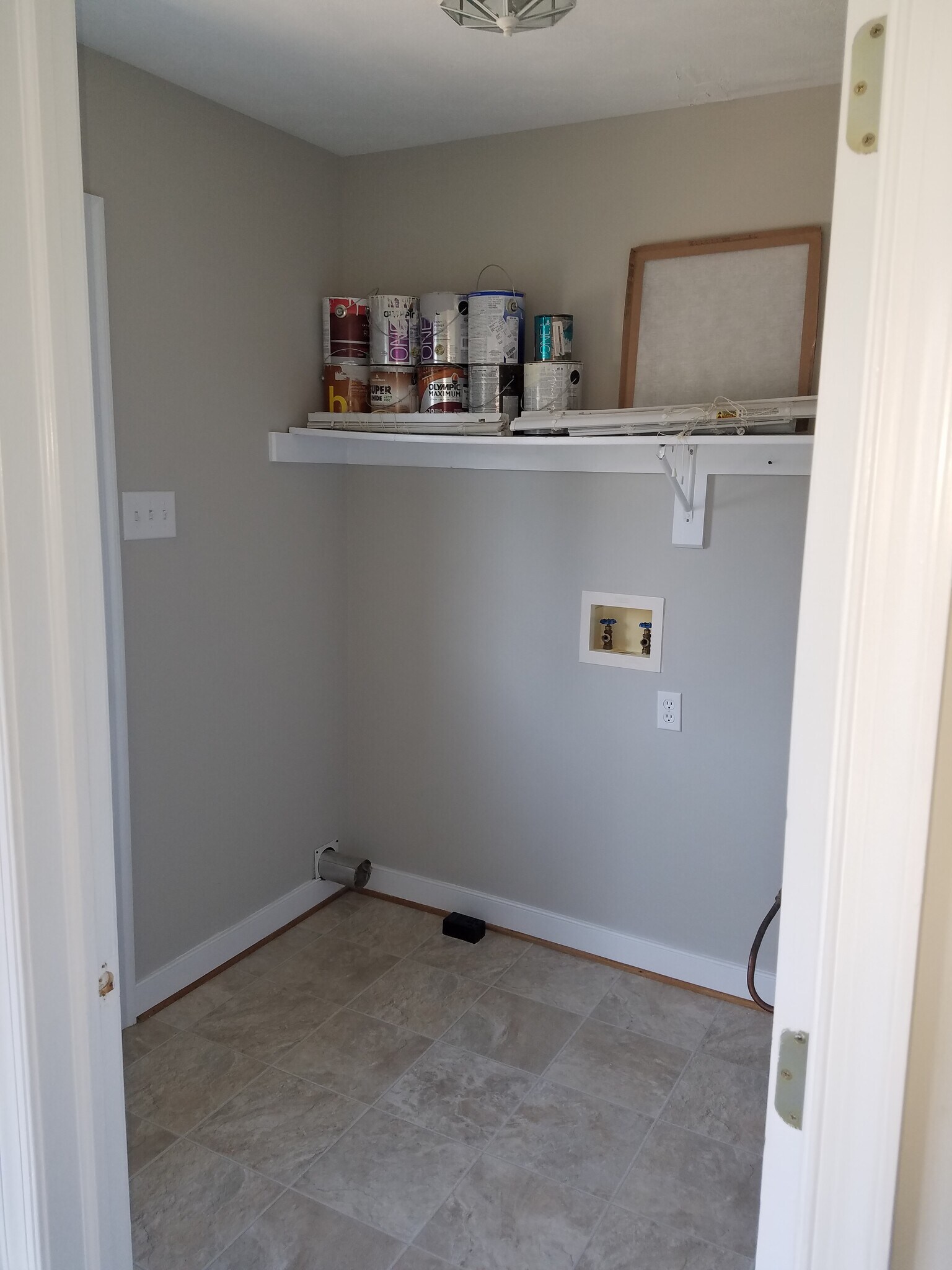 Building Photo - 7035 Evergreen Rd