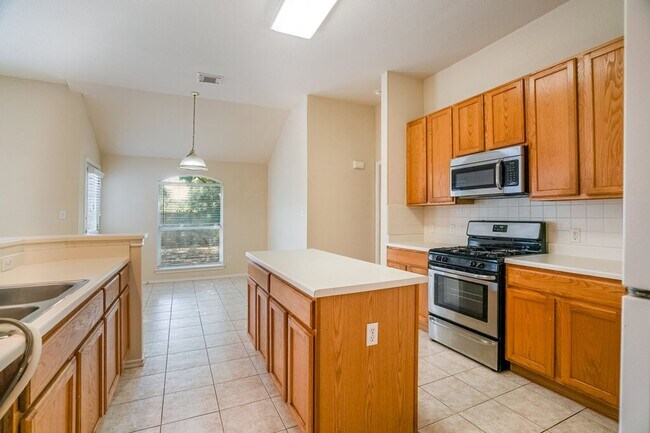 Building Photo - 4439 Hunters Lodge Dr
