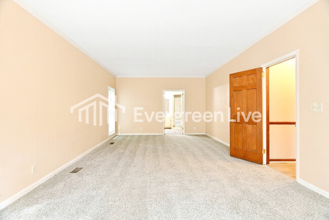 Building Photo - 6731 Remington Cir