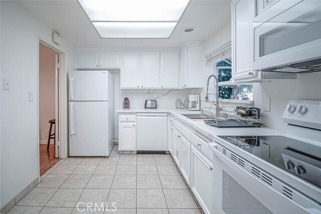 Building Photo - 4950 Louise Ave