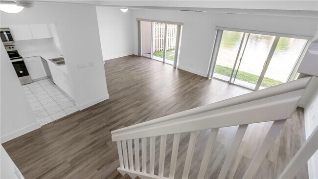 Building Photo - 1723 SW 109th Ter