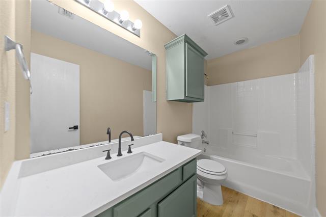 Building Photo - 1109 Caroline Dr