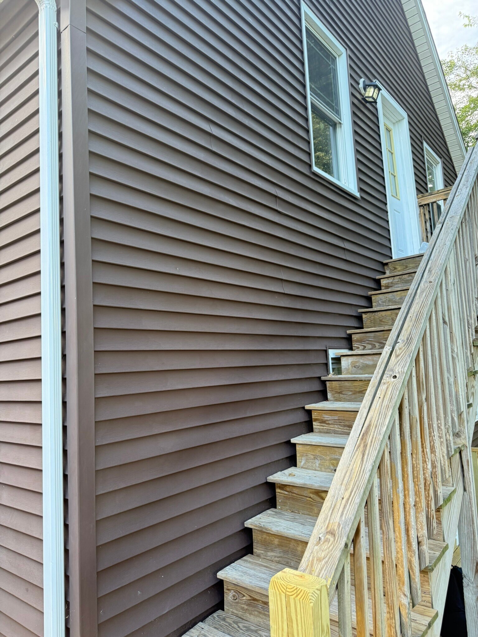 BACK ENTRANCE - 461 Aiken Ave