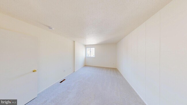 Building Photo - 7197 Cimarron Ct
