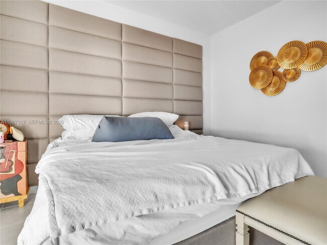 Building Photo - 12728 SW 214th Ter