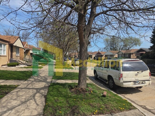 Building Photo - Spacious 4-Bedroom Home with Finished Basement and Yard Space