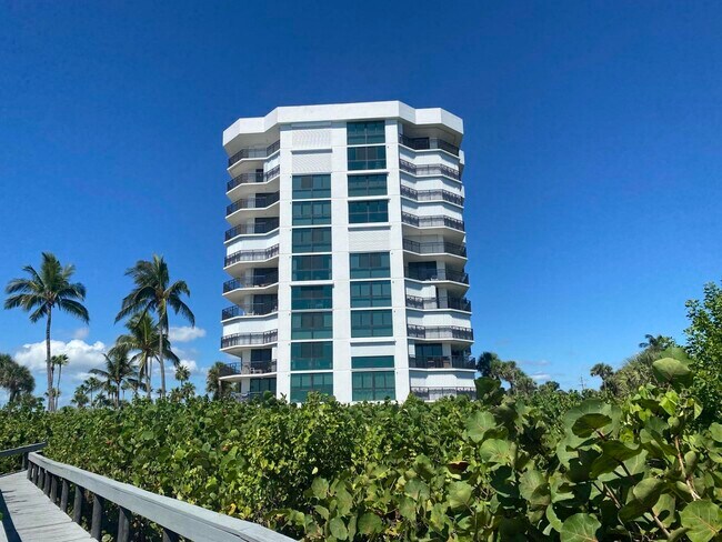 Building Photo - 2800 N Hwy A1A