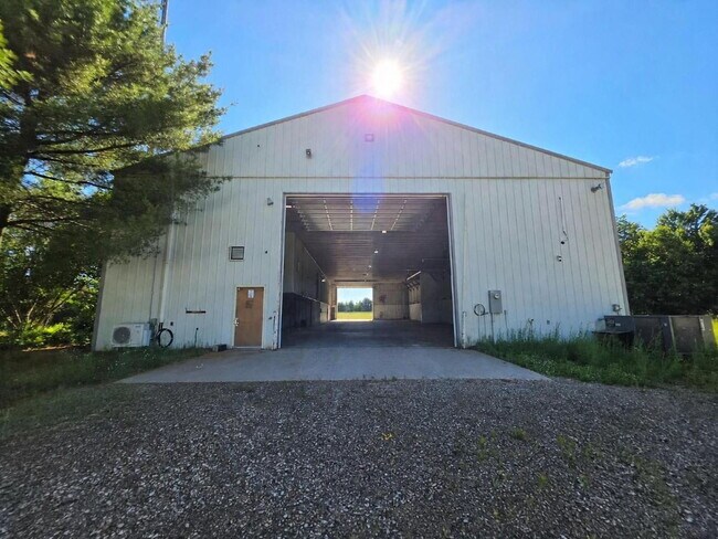 Building Photo - 24.2 Acres – Industrial Warehouse, Residential Or Office Space, Pole Shed & Recreational Land