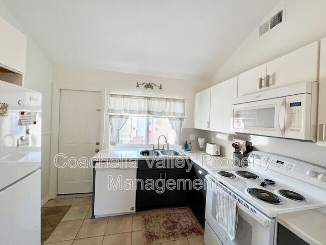 Building Photo - 2010 Lawrence Crossley Rd