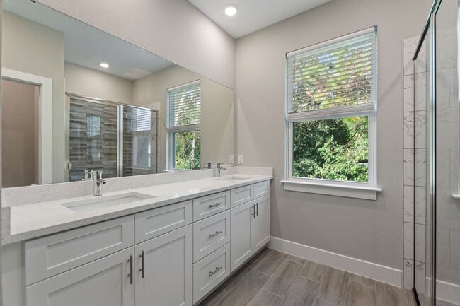 Building Photo - Deposit-Free! Modern, energy efficient hom...