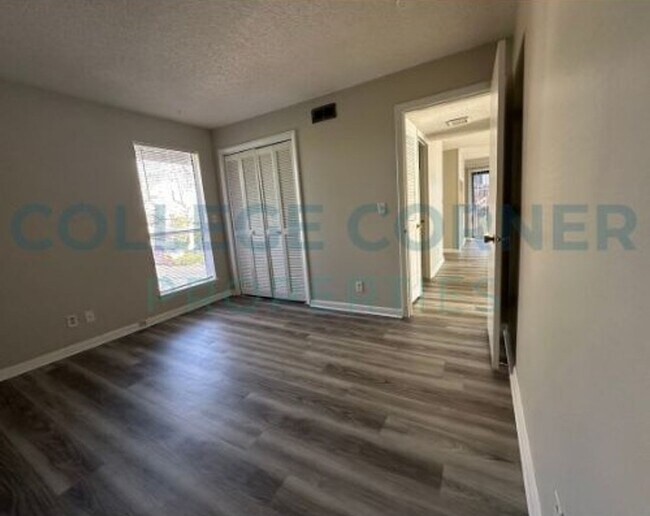Building Photo - 130 Cedar Cove Ln
