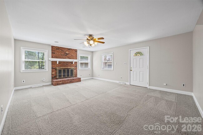 Building Photo - 4827 Harcourt Ln