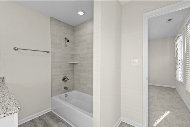 Building Photo - Jackson