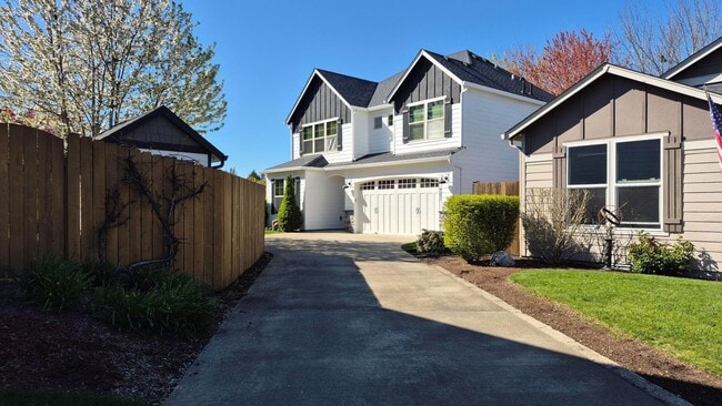 Building Photo - Come see this newly renovated home!
