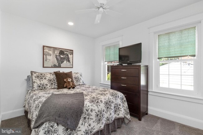 Building Photo - 528 Lower E Valley Forge Rd