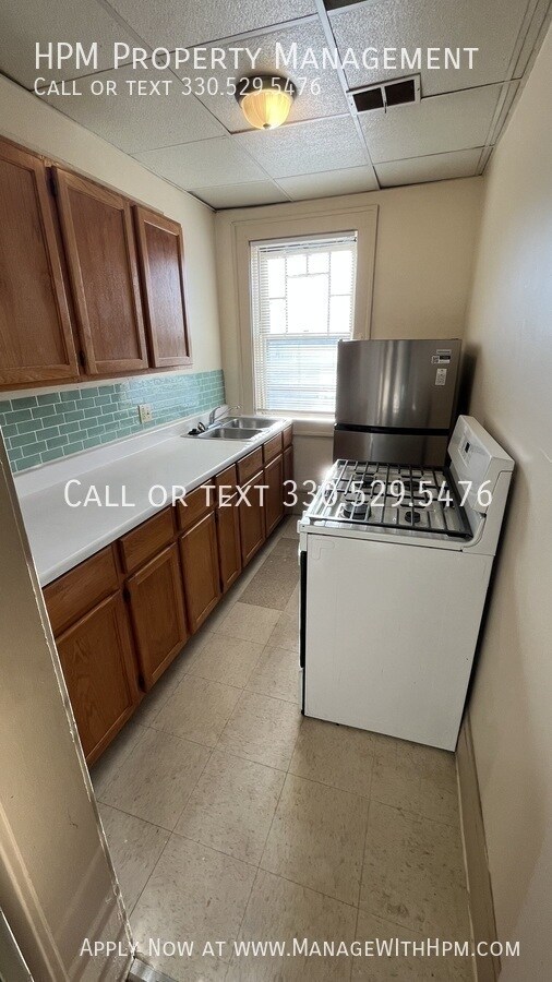 Building Photo - 11 S Highland Ave