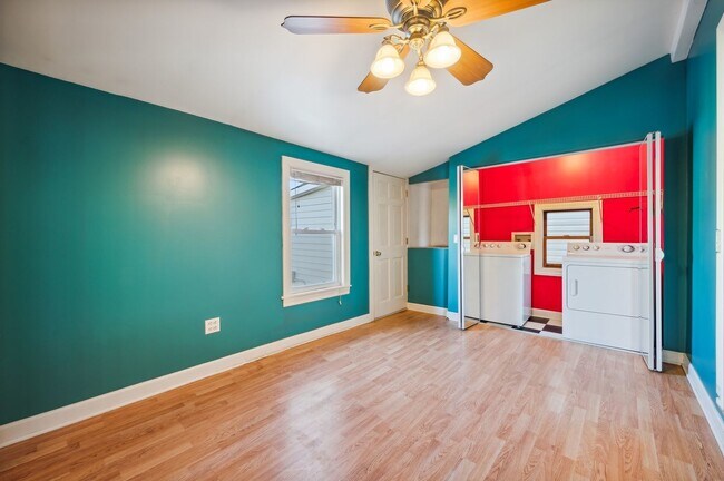 Building Photo - 1815 S Ruble St