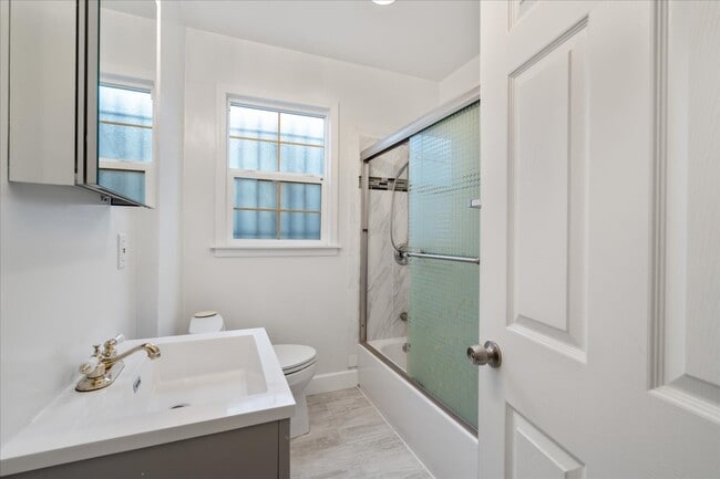 Building Photo - 2672 77th Ave