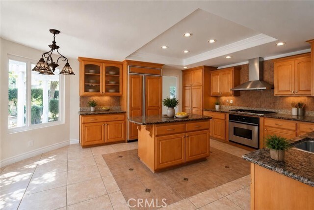 Building Photo - 9881 Foxrun Rd