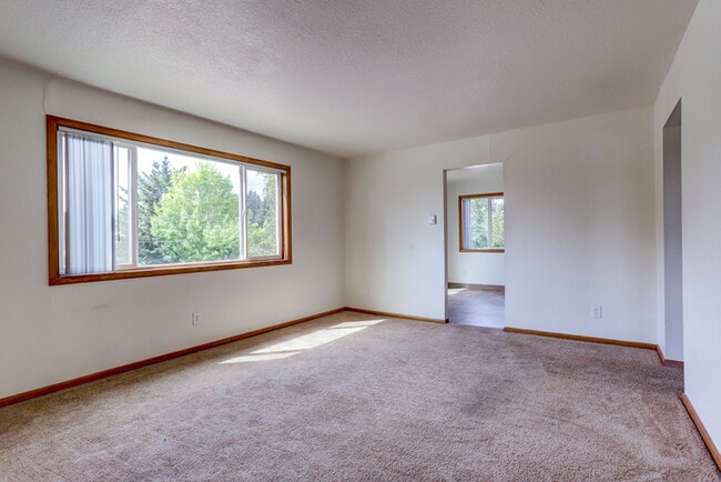 Primary Photo - Perfect 2 Bedroom 1 Bath in the heart of T...