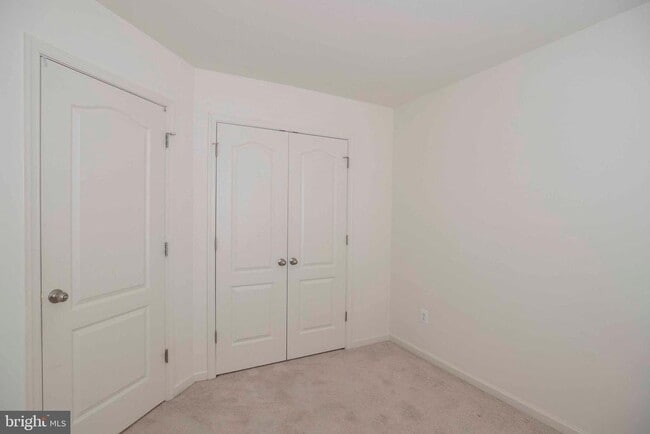 Building Photo - 15 PITCH PINE Ct
