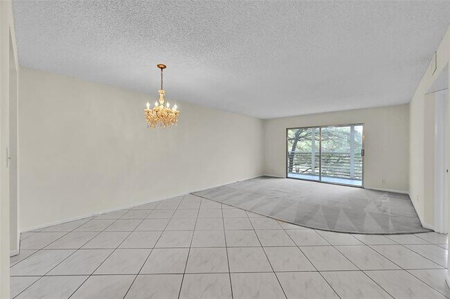 Building Photo - 1604 Abaco Dr