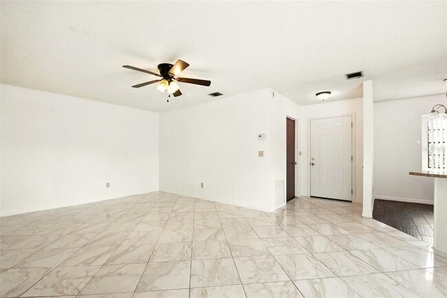 Building Photo - 4523 Hidden Oak Ct