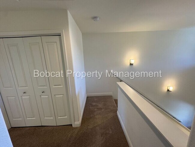 Building Photo - 1226 Saltern Dr