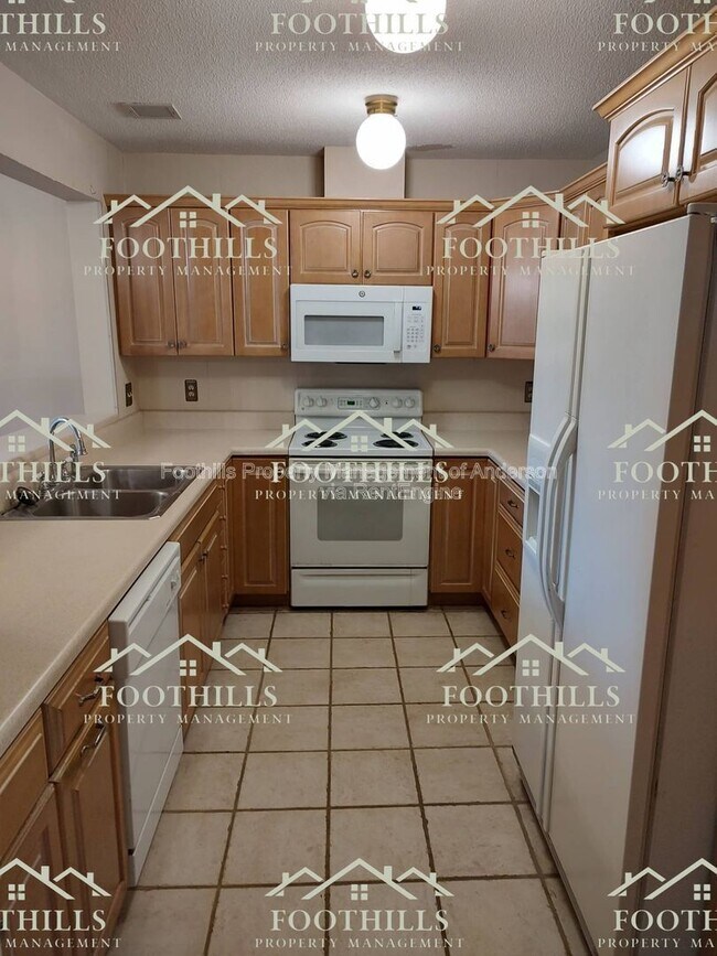 Building Photo - 2105 Portside Way